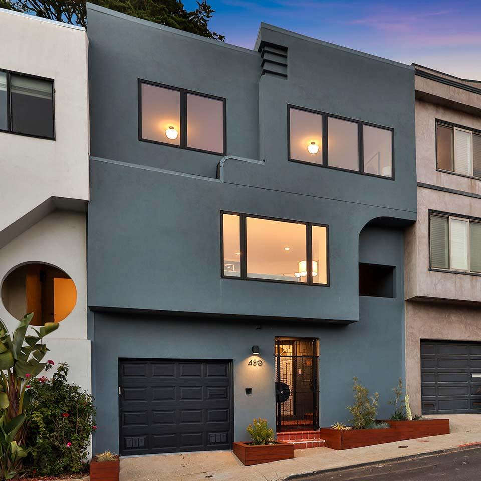 View of a gray house in San Francisco